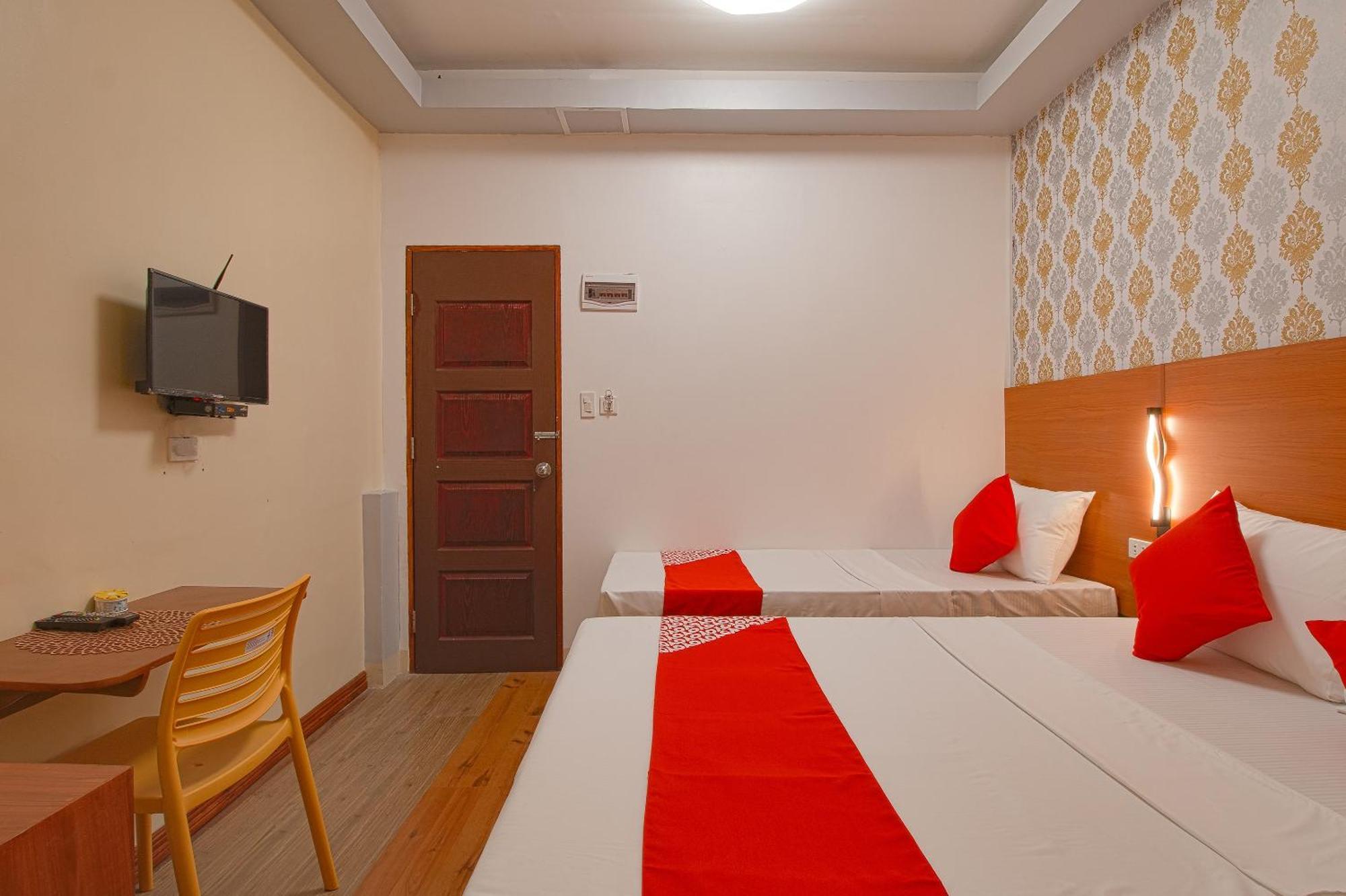 OYO 685 K Fortune Apartelle Lapu-Lapu City Esterno foto