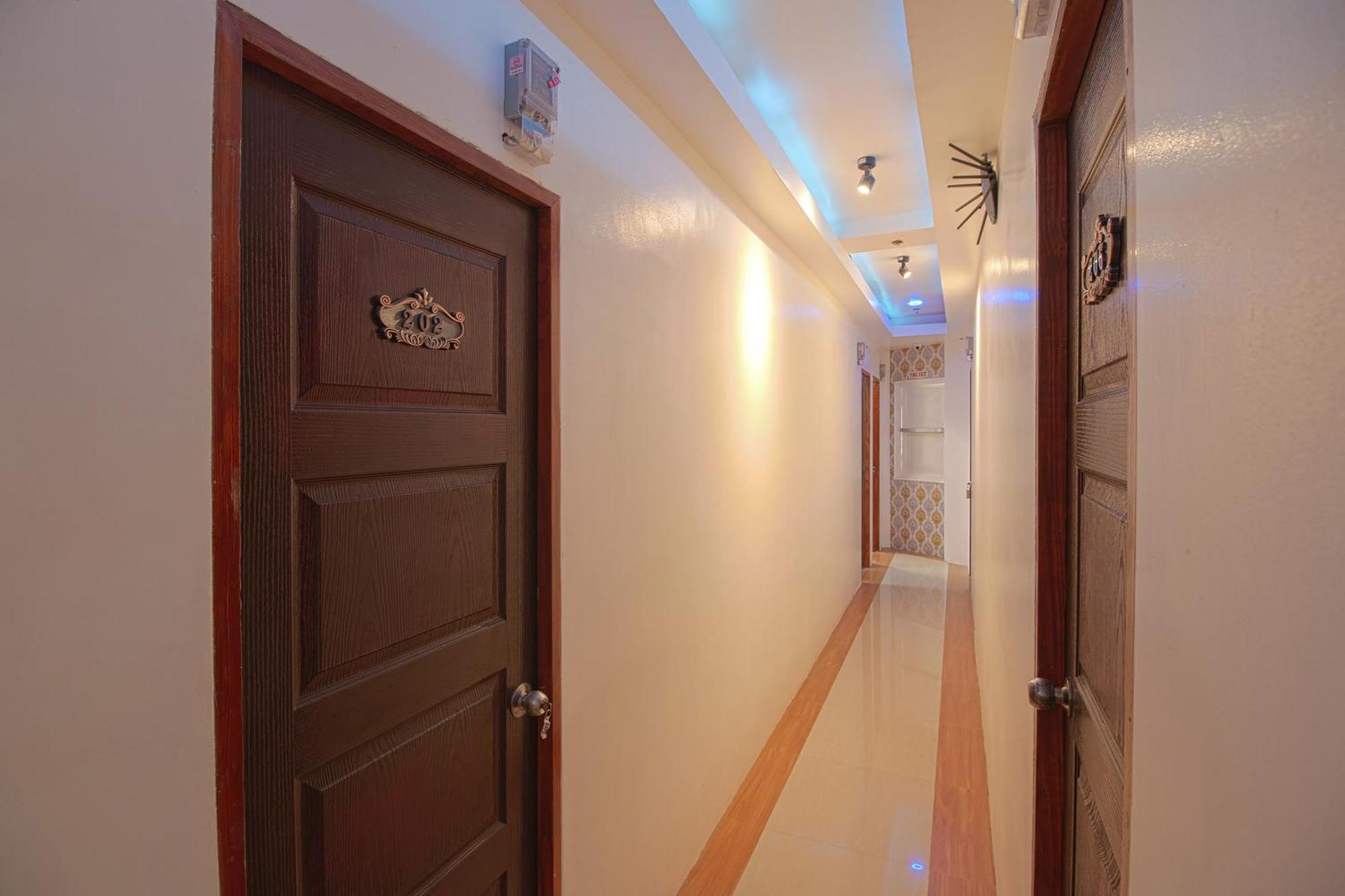 OYO 685 K Fortune Apartelle Lapu-Lapu City Esterno foto